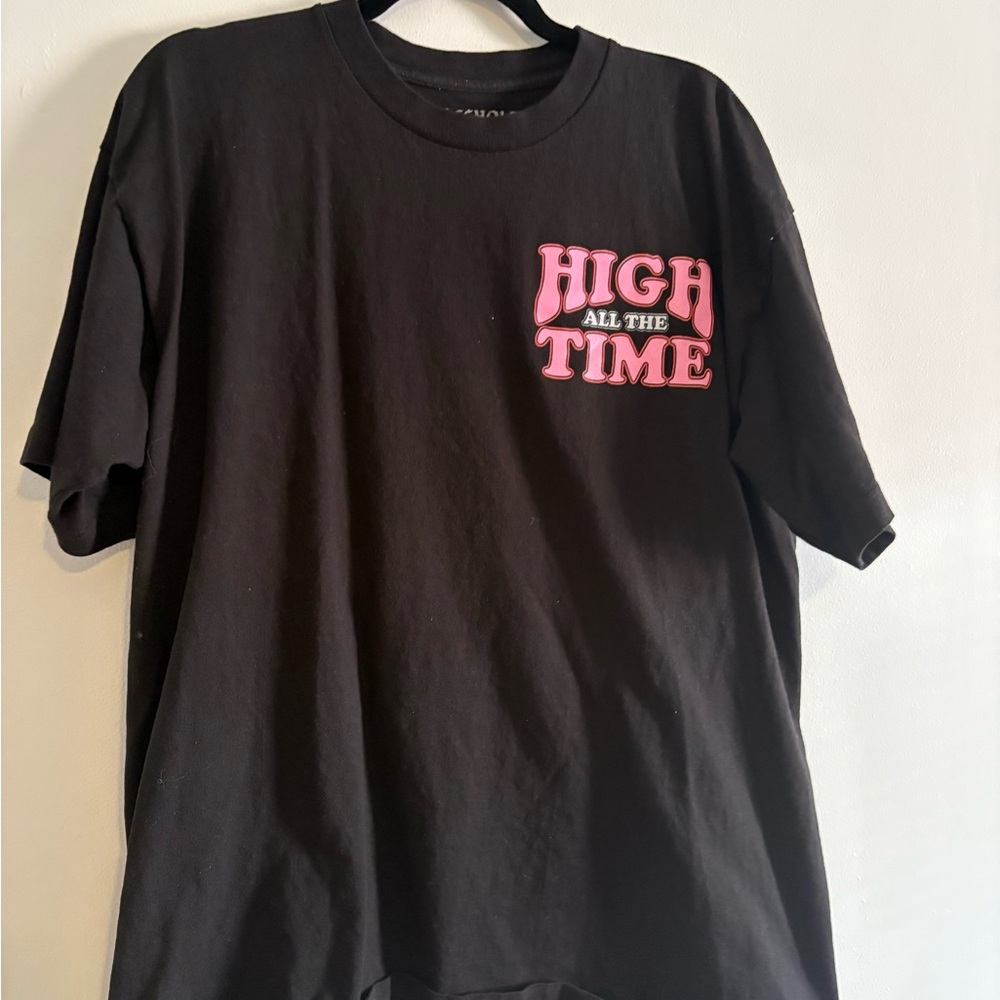 Trendy Black Tee with Pink Graphic